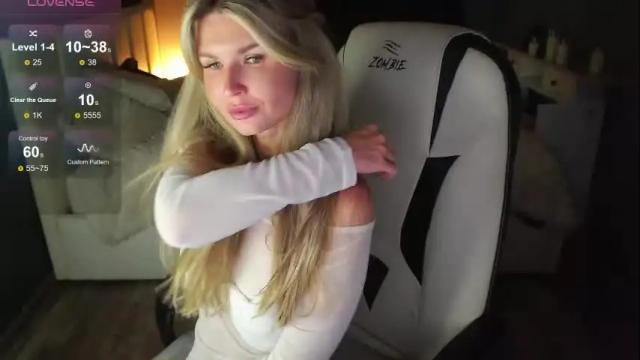 Image 8 of mia_mils Stream on Chaturbate on 1 month ago