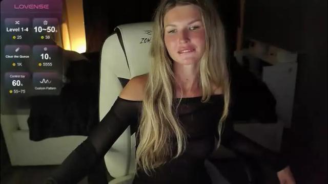 Image 11 of mia_mils Stream on Chaturbate on 2 months ago