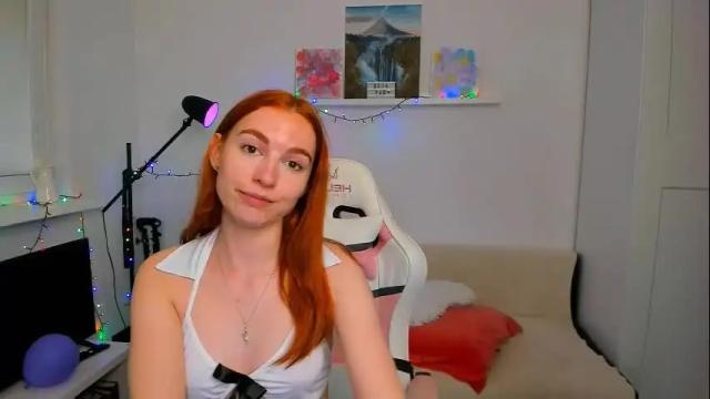 Image 2 of mia_mintz Stream on Chaturbate on 1 month ago