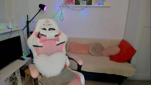 Image 4 of mia_mintz Stream on Chaturbate on 1 month ago