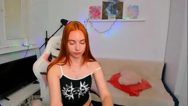 Image 2 of mia_mintz Stream on Chaturbate on 15 days ago