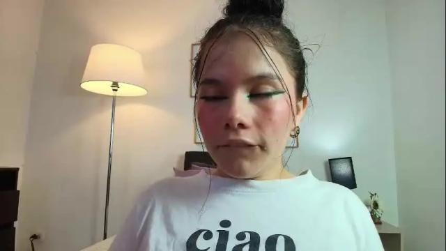 Image 10 of mia_moralez Stream on Chaturbate on 1 month ago
