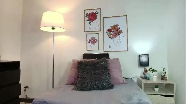 Image 7 of mia_moralez Stream on Chaturbate on 11 days ago