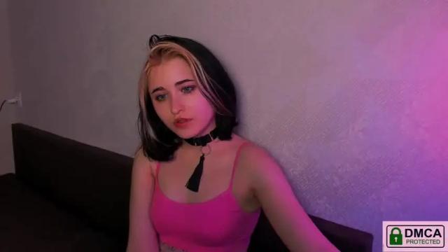 Image 3 of mia_muah Stream on Chaturbate on 20 months ago