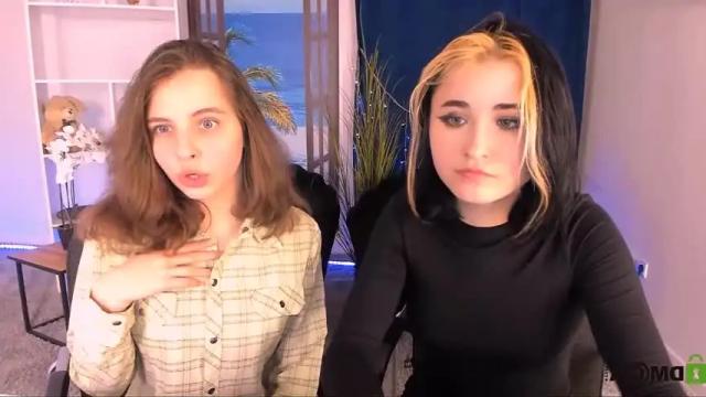 Image 2 of mia_muah Stream on Chaturbate on 20 months ago