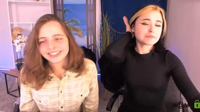 Image 4 of mia_muah Stream on Chaturbate on 20 months ago