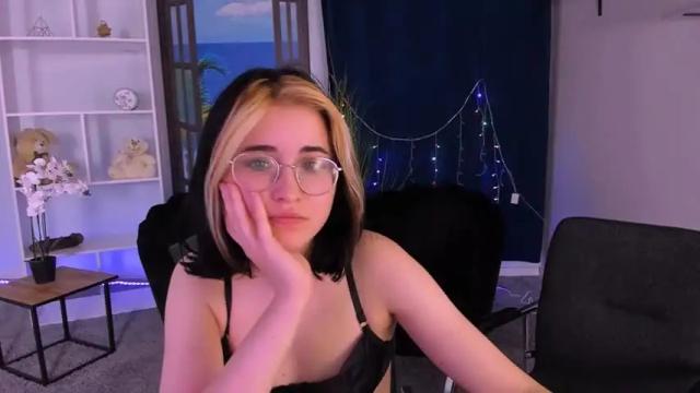 Image 12 of mia_muah Stream on Chaturbate on 20 months ago