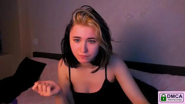 Image 2 of mia_muah Stream on Chaturbate on 20 months ago