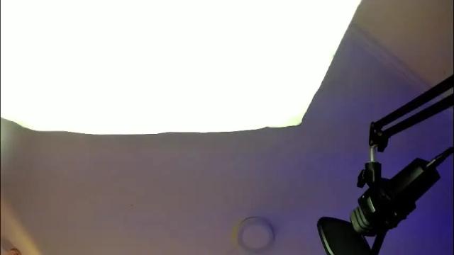 Image 4 of mia_nevaeh Stream on Chaturbate on 1 month ago