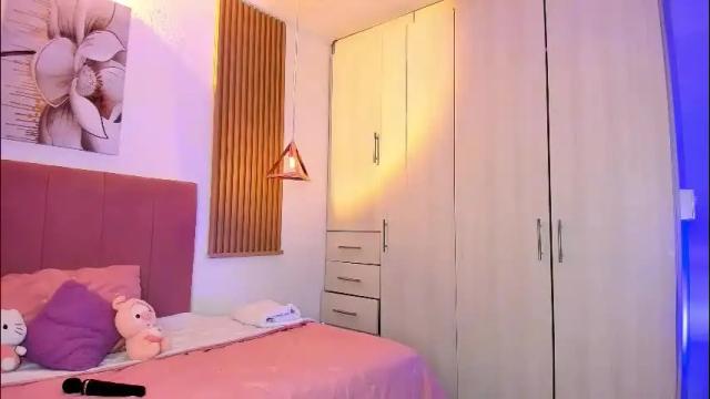 Image 6 of mia_nevaeh Stream on Chaturbate on 1 month ago