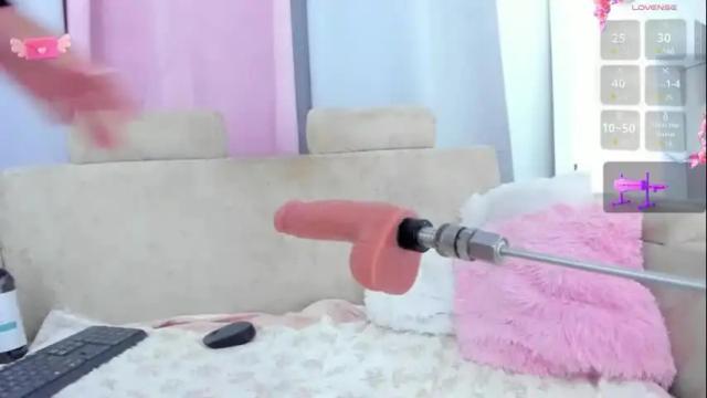 Image 6 of mia_parkers_love Stream on Chaturbate on 2 months ago