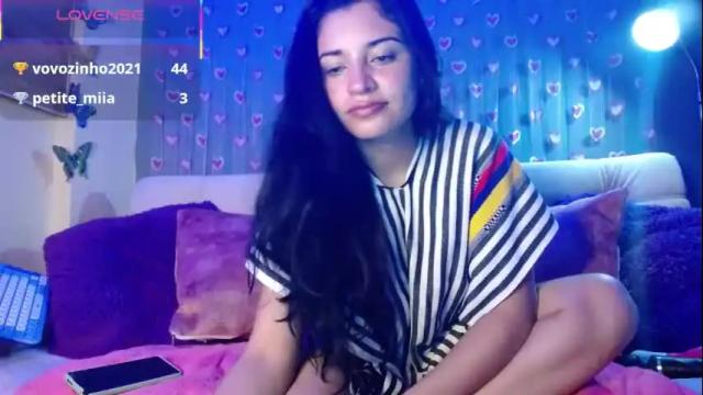 Image 11 of mia_petitebaby Stream on Chaturbate on 2 months ago