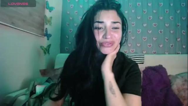 Image 4 of mia_petitebaby Stream on Chaturbate on 18 hours ago