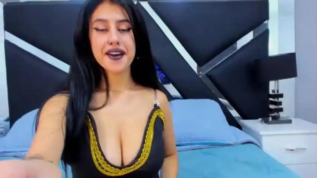 Image 3 of mia_ramirezx Stream on Chaturbate on 18 months ago