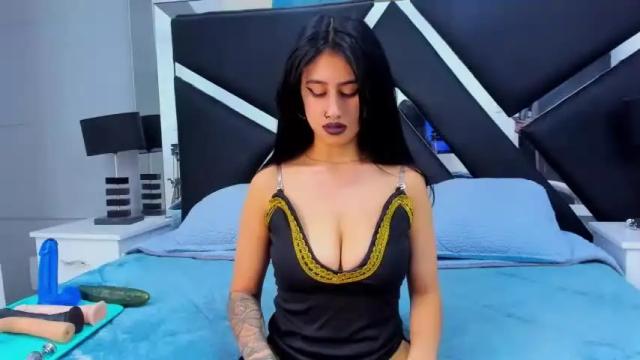 Image 4 of mia_ramirezx Stream on Chaturbate on 18 months ago