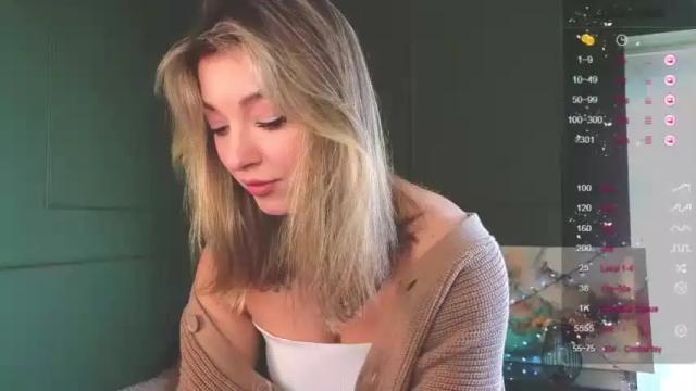 Image 4 of mia_rid Stream on Chaturbate on 25 months ago