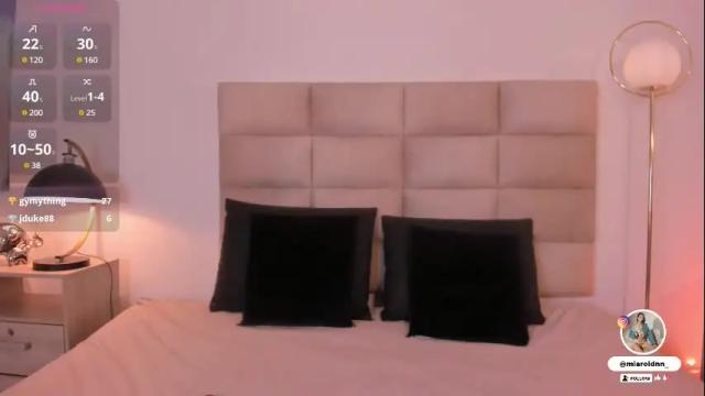 Image 11 of mia_roldann Stream on Chaturbate on 1 month ago