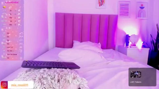 Image 12 of mia_rossii_ Stream on Chaturbate on 18 months ago