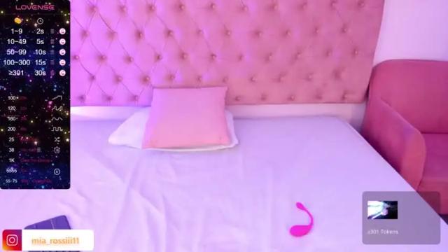 Image 11 of mia_rossii_ Stream on Chaturbate on 17 months ago