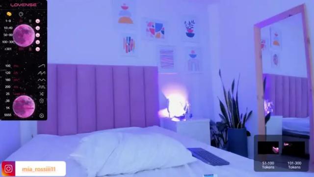 Image 12 of mia_rossii_ Stream on Chaturbate on 17 months ago