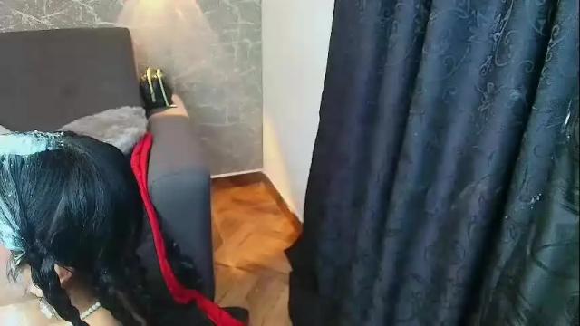 Image 3 of mia_roux13 Stream on Chaturbate on 1 month ago