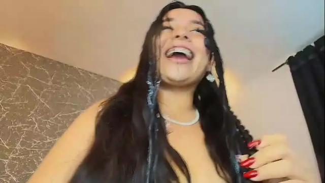 Image 8 of mia_roux13 Stream on Chaturbate on 1 month ago