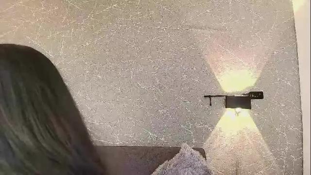 Image 3 of mia_roux13 Stream on Chaturbate on 1 month ago