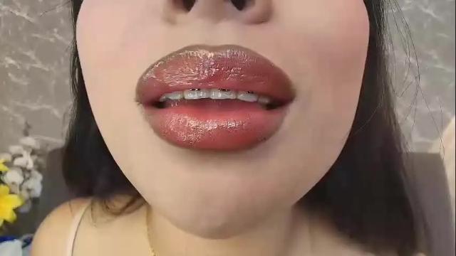 Image 8 of mia_roux13 Stream on Chaturbate on 22 days ago