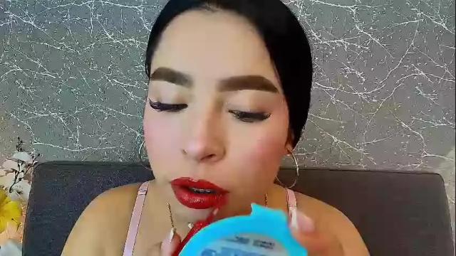 Image 11 of mia_roux13 Stream on Chaturbate on 13 days ago