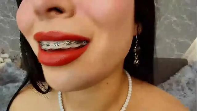 Image 2 of mia_roux13 Stream on Chaturbate on 12 days ago