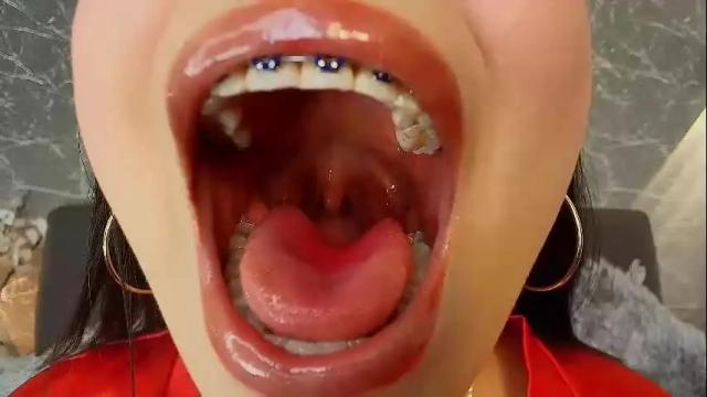 Image 11 of mia_roux13 Stream on Chaturbate on 9 days ago