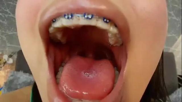 Image 7 of mia_roux13 Stream on Chaturbate on 1 month ago