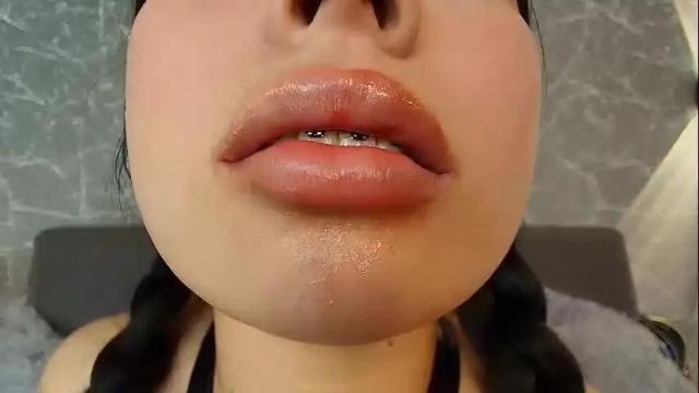 Image 6 of mia_roux13 Stream on Chaturbate on 1 month ago