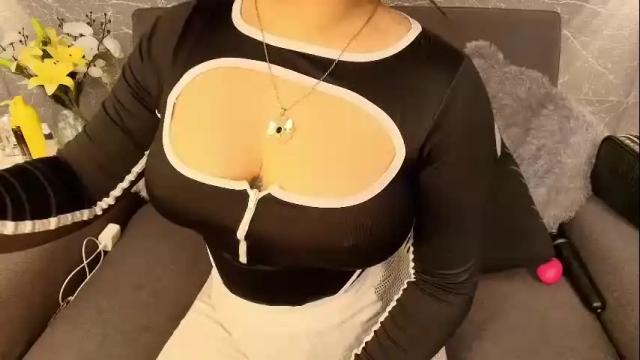 Thumbnail 1, mia_roux13's Stream at Chaturbate, 1 month ago