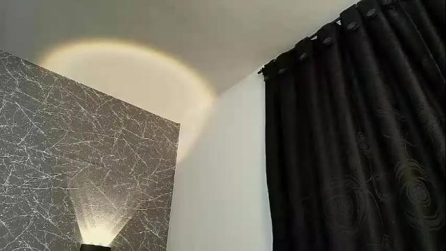 Image 7 of mia_roux13 Stream on Chaturbate on 18 days ago