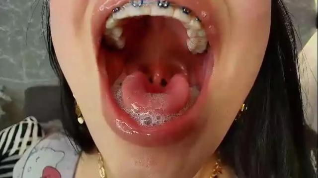 Image 2 of mia_roux13 Stream on Chaturbate on 12 days ago