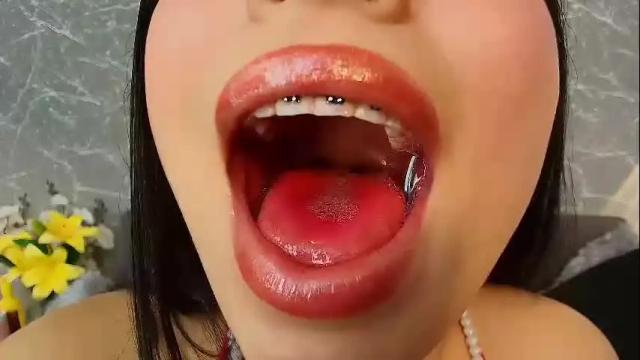 Image 12 of mia_roux13 Stream on Chaturbate on 9 days ago