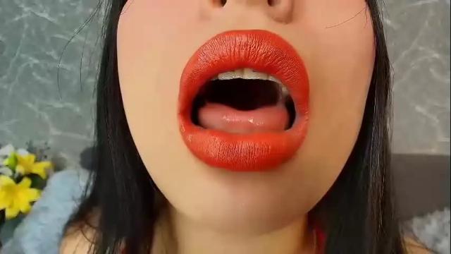 Image 8 of mia_roux13 Stream on Chaturbate on 6 days ago