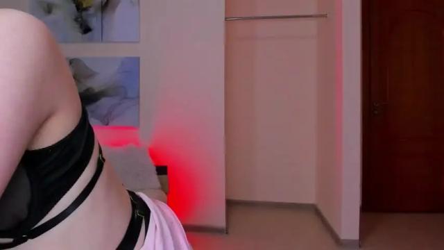 Image 11 of mia_shinny Stream on Chaturbate on 18 months ago