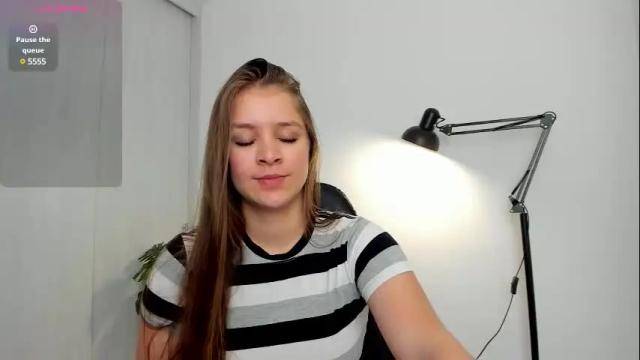 Image 8 of mia_spencer1 Stream on Chaturbate on 26 days ago