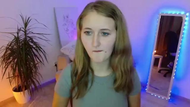 Image 4 of mia_stardust Stream on Chaturbate on 19 months ago