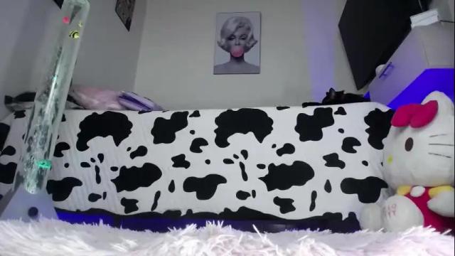 Image 4 of mia_starss Stream on Chaturbate on 3 months ago