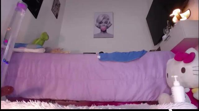Image 2 of mia_starss Stream on Chaturbate on 3 months ago