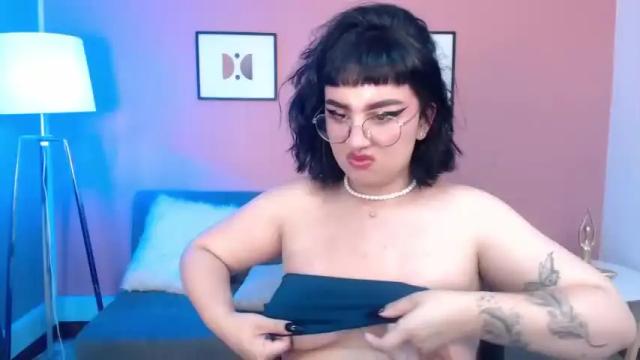 Image 8 of mia_stoness Stream on Chaturbate on 15 months ago