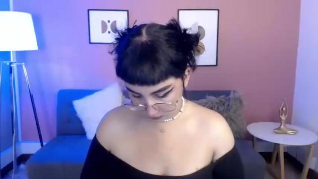 Image 6 of mia_stoness Stream on Chaturbate on 15 months ago