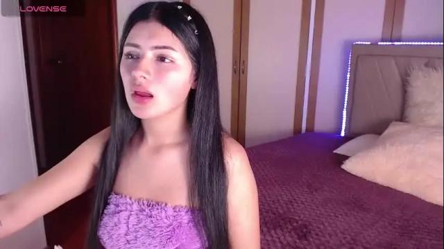 Image 10 of mia_sweetyqs Stream on Chaturbate on 1 month ago