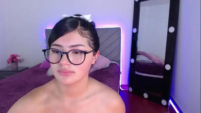 Image 6 of mia_sweetyqs Stream on Chaturbate on 1 month ago