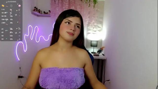 Image 2 of mia_sweetyqs Stream on Chaturbate on 1 month ago