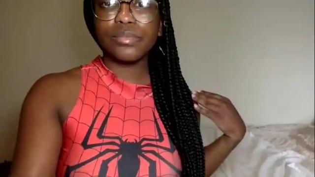 Image 10 of mia_the_fairy Stream on Chaturbate on 21 months ago