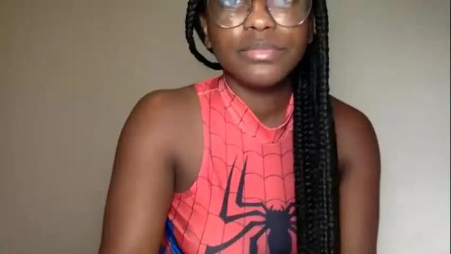 Image 3 of mia_the_fairy Stream on Chaturbate on 21 months ago
